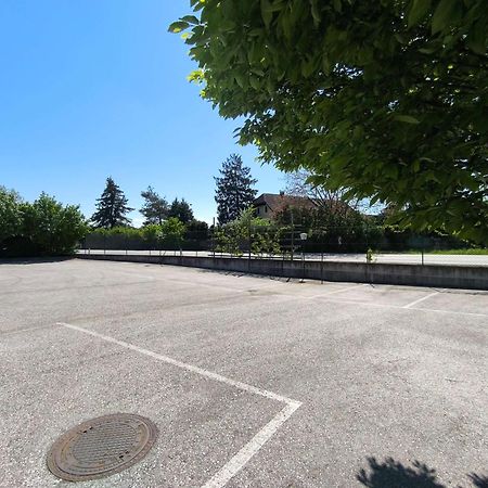 Schlafplatzl Hotel Marchtrenk Bagian luar foto